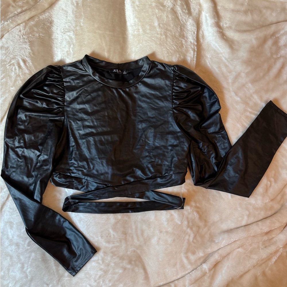 Black Ruched Long Sleeve Crop Blouse